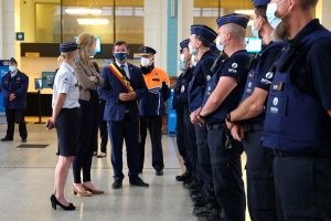 Minister Annelies Verlinden bezoekt politieversterking Federale Politie aan de kust