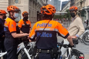 La Ministre Verlinden en patrouille avec la brigade cycliste