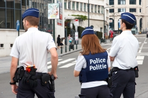 La Ministre Verlinden demande à la police de surveiller le respect des mesures corona